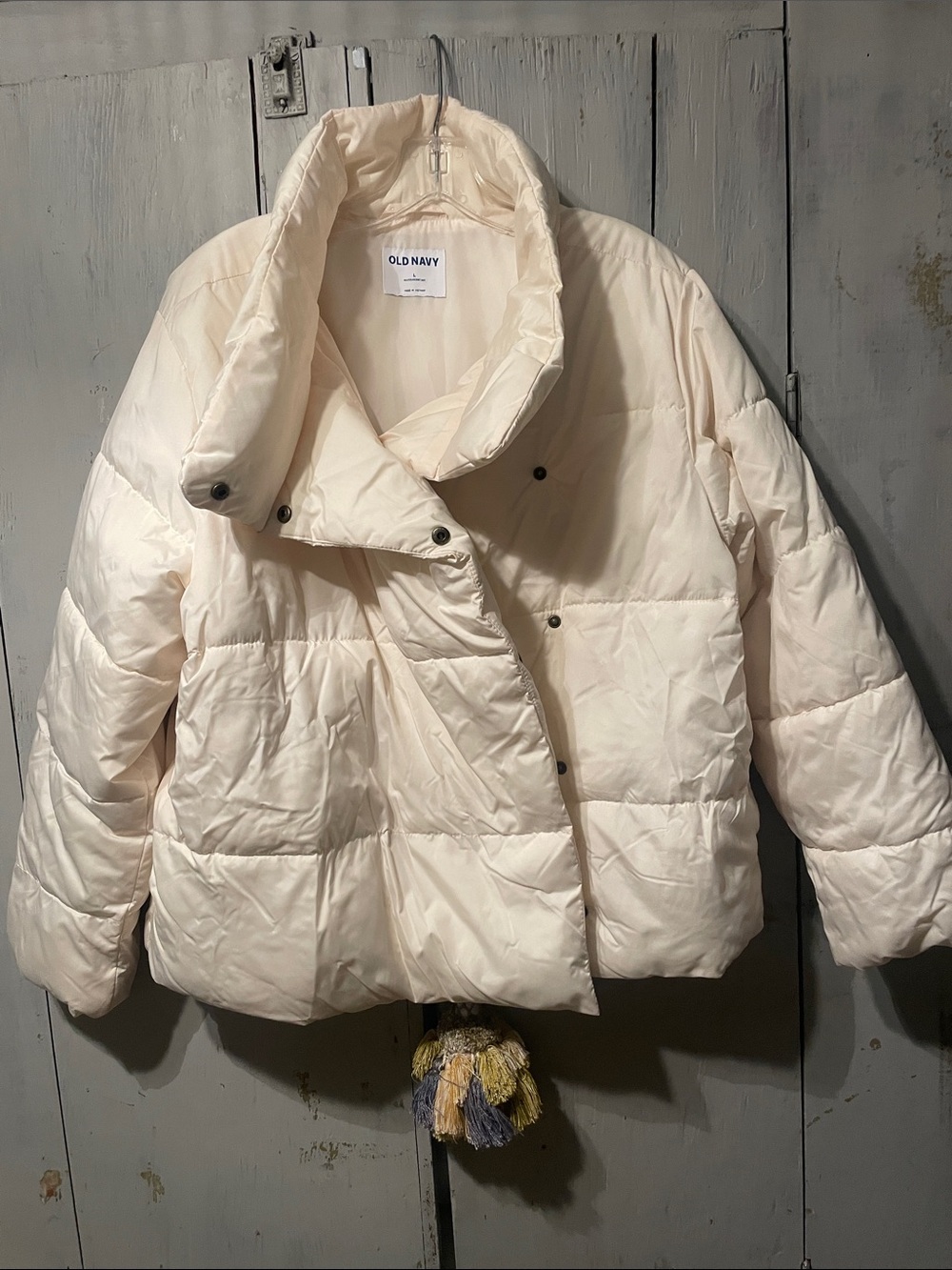 Old Navy Off-White Quilted Puffer Jacket